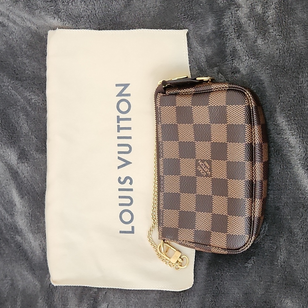 Lv mini pochette accessoires